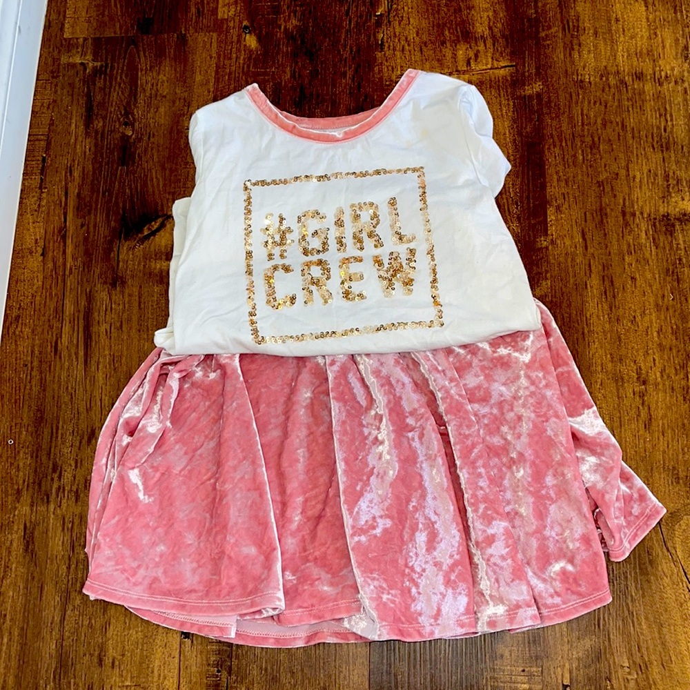 Size 10/12 The children’s place set.